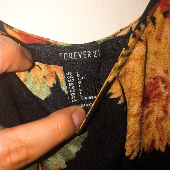 Forever 21 - Floral Romper - Picture 2 of 2